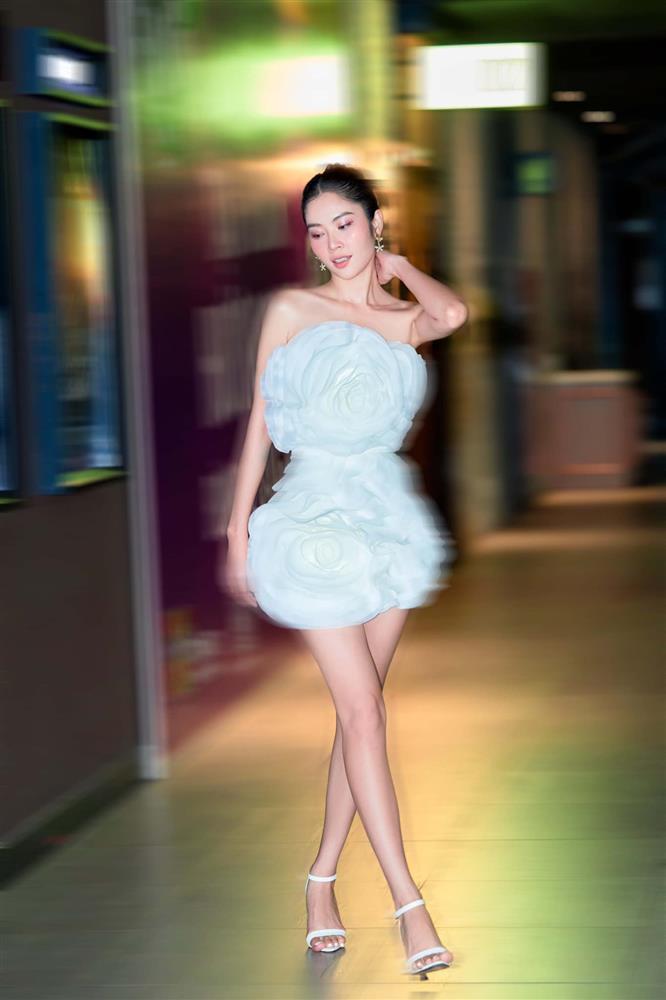 Nam Anh nói gì về sự cố ngã dúi dụi vì bị dọa ở sự kiện phim?-4