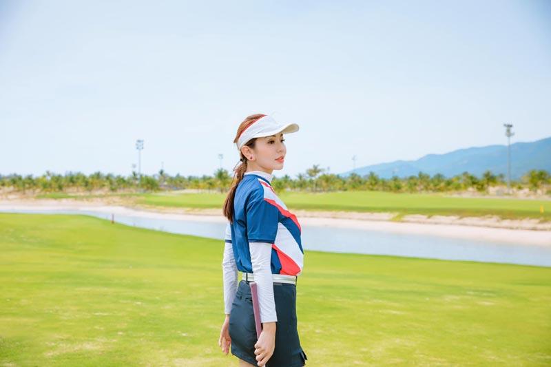 MC Hải Anh đi khắp nơi vẫn không quên tình yêu với golf-4