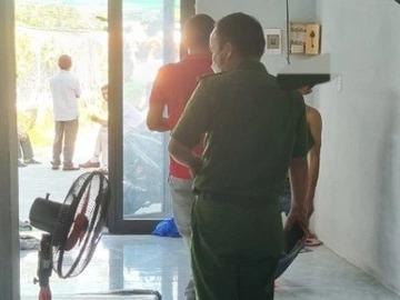 Vợ mở camera xem, thấy chồng treo cổ ở phòng khách-1