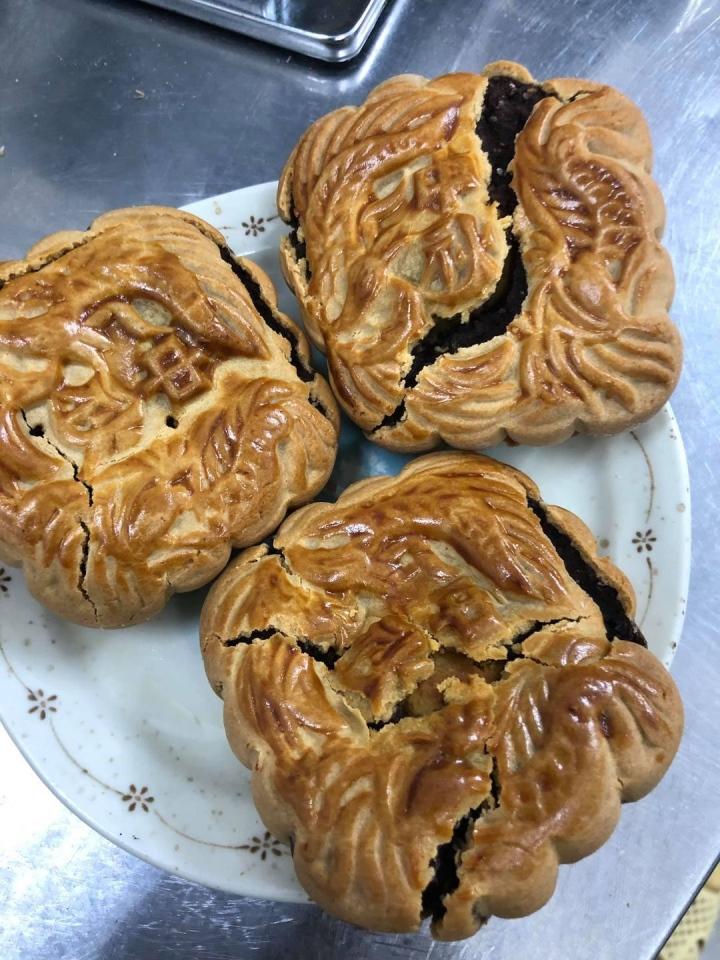 Hú hồn bánh trung thu tự làm kiểu 3 phần xui xẻo, 7 phần bất lực-4