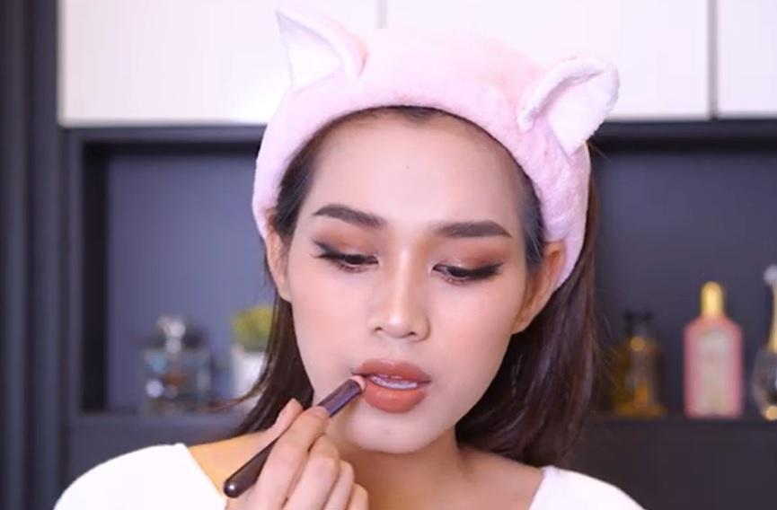 Đỗ Thị Hà khoe mặt mộc, nhan sắc có xứng Hoa hậu Việt Nam?-9