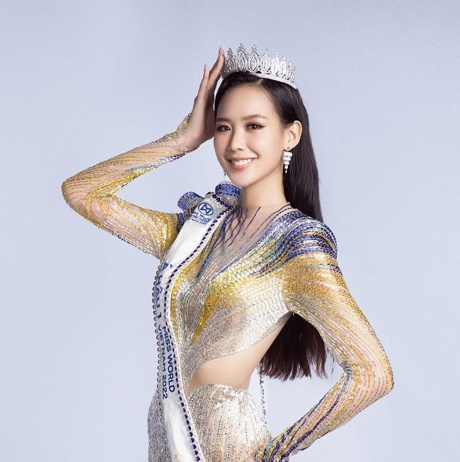 Tối 24/8, đại diện đơn vị giữ bản quyền Miss Intercontinental (Hoa hậu Liên lục địa) tại Việt Nam chính thức công bố nhan sắc chinh chiến mùa giải năm nay. Theo đó, Á hậu 1 Miss World Vietnam 2022 - Lê Nguyễn Bảo Ngọc - sẽ 