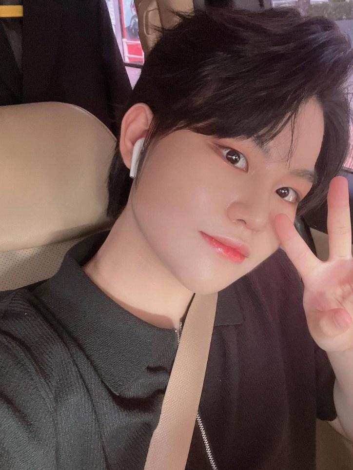 Cuộc sống cậu bé từng góp mặt trong MV phủ sóng khắp thế giới-11