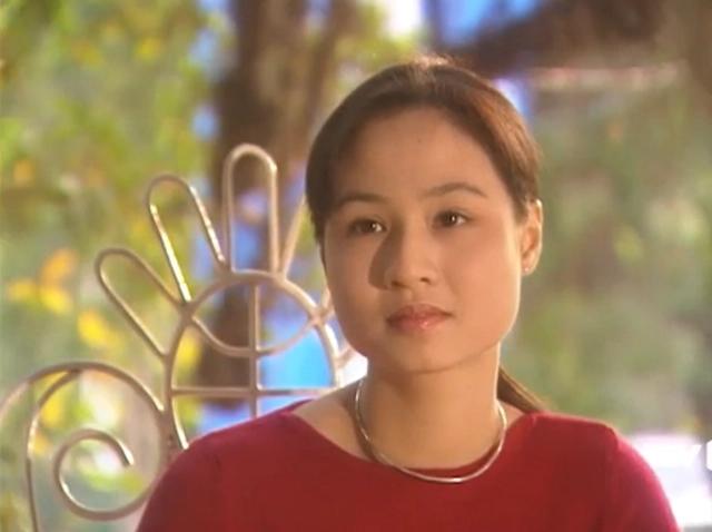 Nữ chính xinh đẹp của Hoa Cỏ May: Cuộc sống viên mãn, bình dị như phim-3