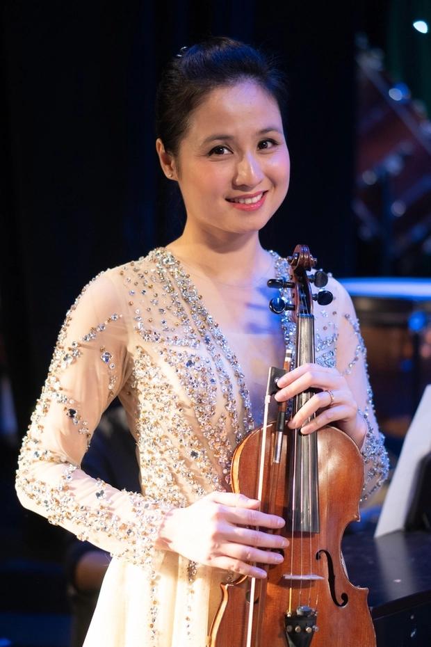 Nữ chính xinh đẹp của Hoa Cỏ May: Cuộc sống viên mãn, bình dị như phim-6