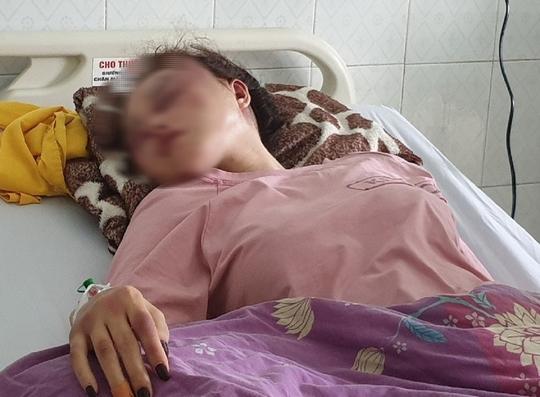 Bắt cán bộ QLTT đánh bạn gái dã man vì hát song ca với người khác-3