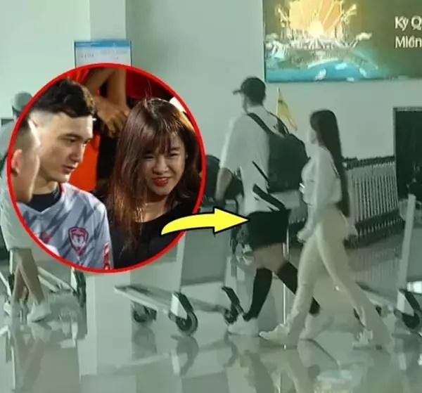 Ảnh nét căng thủ môn Đặng Văn Lâm hẹn hò với nữ PT nóng bỏng-4