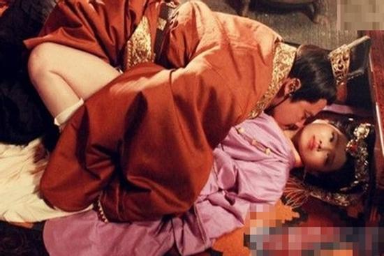 Quy tắc ngầm buộc phi tần nhà Thanh phải 'ngậm miệng' lúc thị tẩm