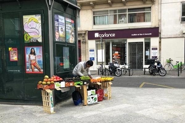 Nỗi khổ đi vệ sinh, sợ chết khi du lịch trên xe van-5