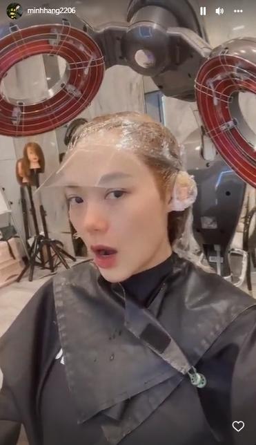 Minh Hằng đổi màu tóc y hệt túi xách 130 triệu đồng-3