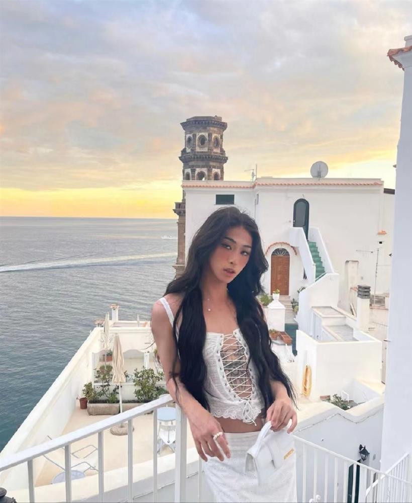 Con trai Y Năng Tịnh giả gái, mặc táo bạo ngại gì chỉ trích-1