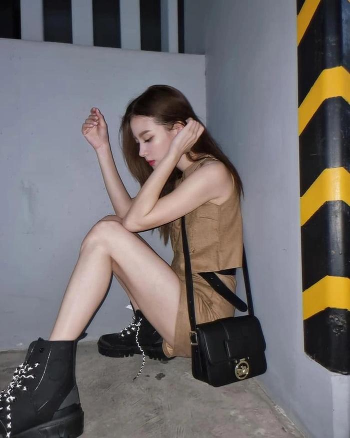 Sau Mai Davika đến lượt Baifern lộ thân hình gầy trơ xương-5