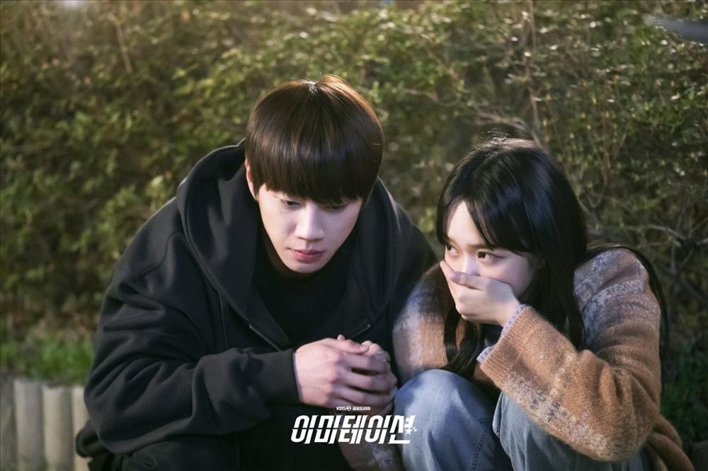 Những bộ phim về idol mà fan Kpop không nên bỏ lỡ-1