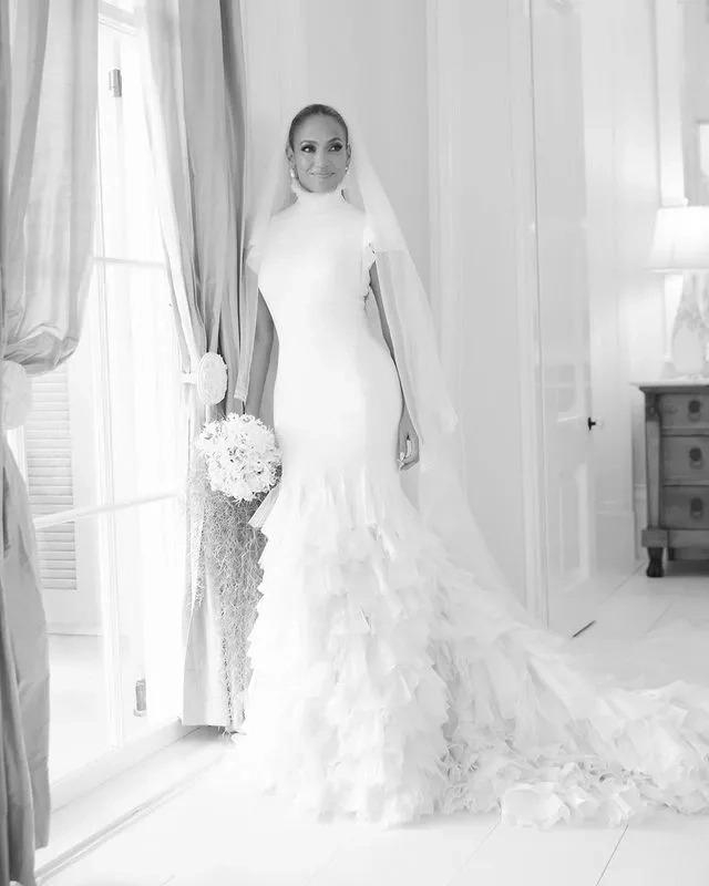 Jennifer Lopez đeo trang sức trị giá 50 tỷ trong đám cưới-3