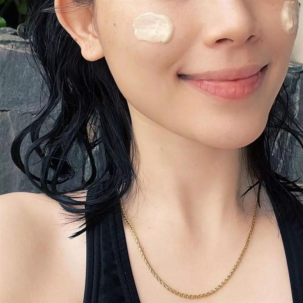 Linh Rin đánh dấu chủ quyền cực bạo với Phillip Nguyễn-2