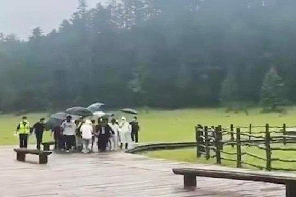 Ngọt ngào mấy cũng tan thành mây, ảnh cưới rồi cũng vào thùng rác-12