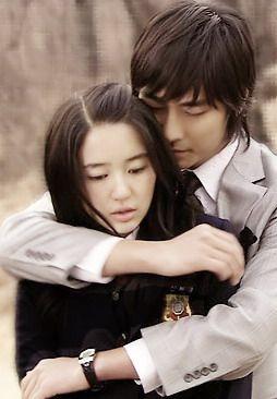 Lee Jong Suk - Yoona và những cặp vợ chồng được yêu thích trên phim Hàn-8