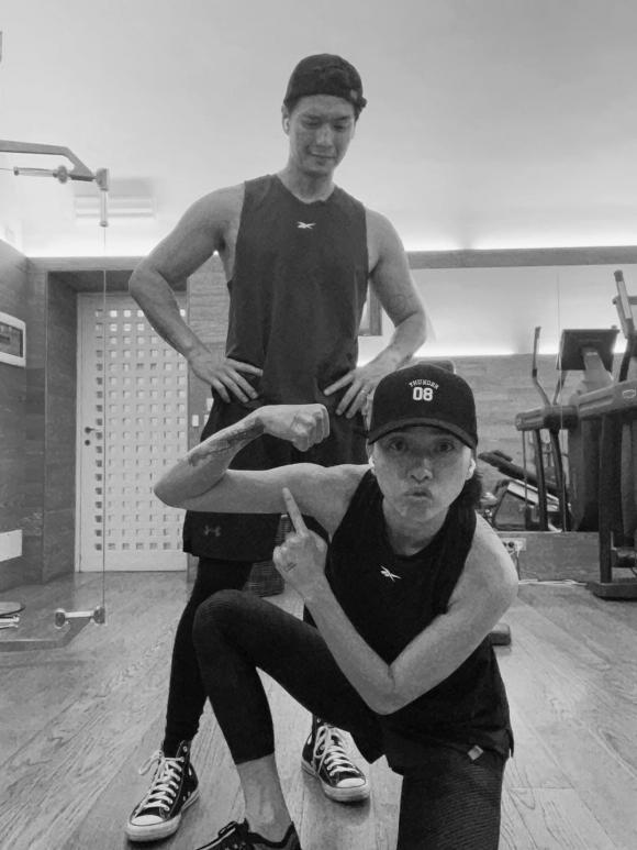 Chồng trẻ Ngô Thanh Vân độ dáng cho vợ hậu tăng cân vù vù-5