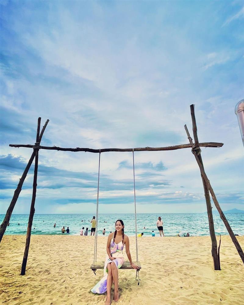 Chị đẹp Penthouse khoe dáng ở Hội An gây sốt-7