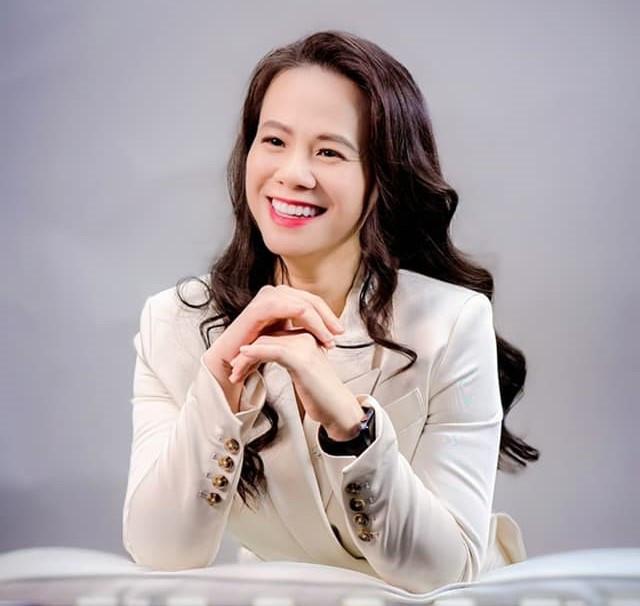 Vợ Shark Bình: Nữ chủ tịch xinh đẹp không cần dựa dẫm vào chồng-4