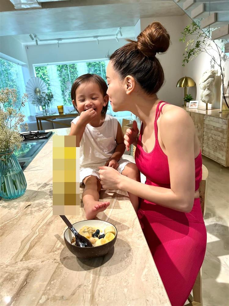 Tin showbiz Việt ngày 26/8: Ái nữ Hồ Ngọc Hà biểu cảm cưng xỉu-1