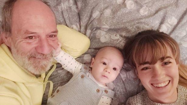 Bị gia đình phản đối, cô gái trẻ vẫn quyết cưới người đàn ông hơn 32 tuổi-1