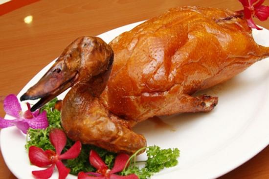 Mùng 1 đầu tháng ăn vịt có đen đủi không?