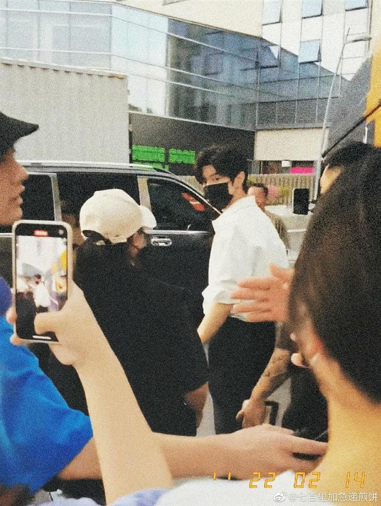 Triệu Lộ Tư gây sốt với tạo hình nữ thần thanh xuân-4