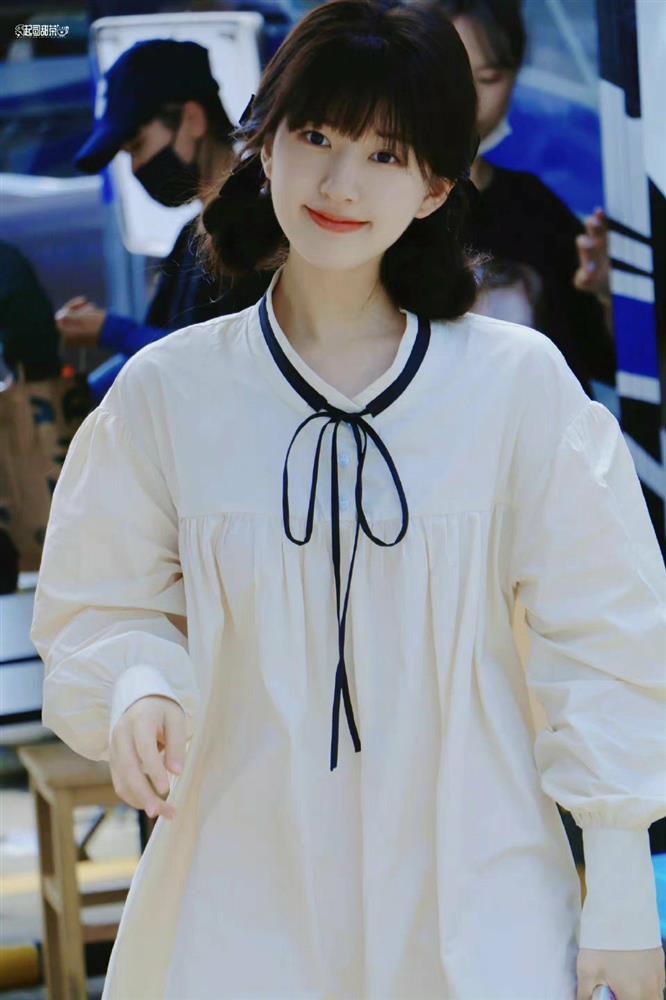 Triệu Lộ Tư gây sốt với tạo hình nữ thần thanh xuân-2