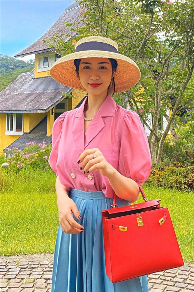 Hòa Minzy thích mix túi trăm triệu đồng với váy áo giá mềm-9