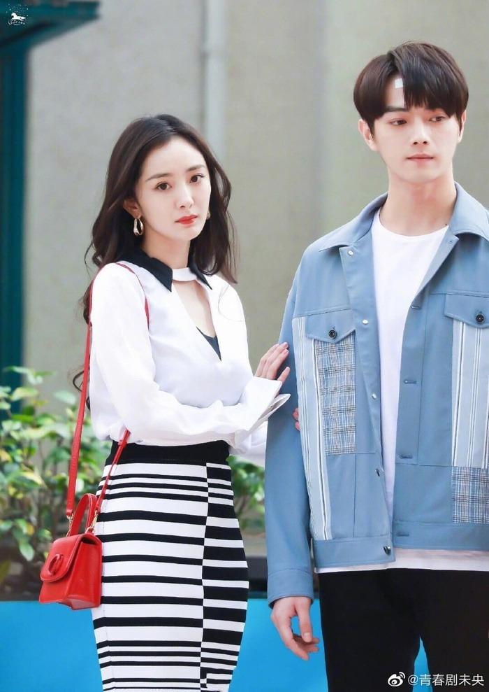 Phim của Tiêu Chiến, Dương Mịch chờ mòn mỏi chưa được chiếu-5