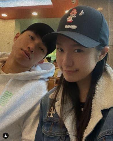 Đoàn Văn Hậu đăng ảnh, để lộ mặt mộc kém sắc của Doãn Hải My-2