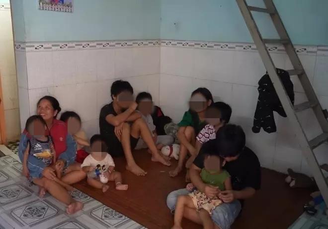 Cặp vợ chồng có 12 đứa con ở TP HCM bị lừa toàn bộ tiền ủng hộ-2