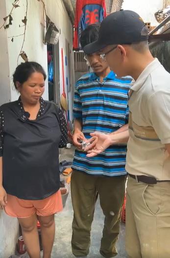 Cặp vợ chồng có 12 đứa con ở TP HCM bị lừa toàn bộ tiền ủng hộ-3