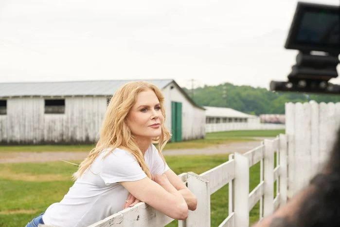 Body không chút mỡ thừa ở tuổi U60 của thiên nga nước Úc-3