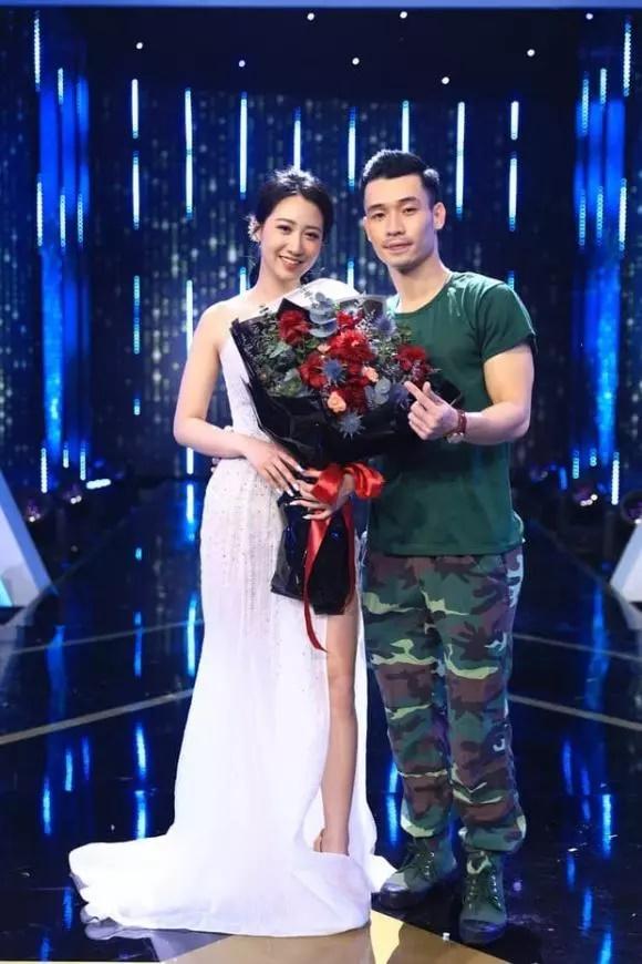 Nữ chính Người Ấy Là Ai làm đám hỏi cùng đạo diễn nổi tiếng-9