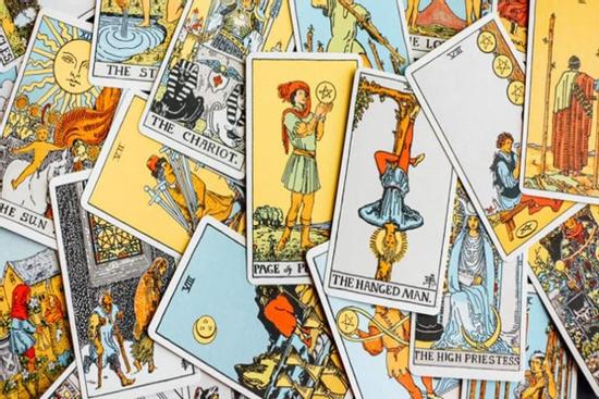 Bói bài Tarot hàng ngày - thứ Sáu 2/9/2022: 'Chính thất' dằn mặt