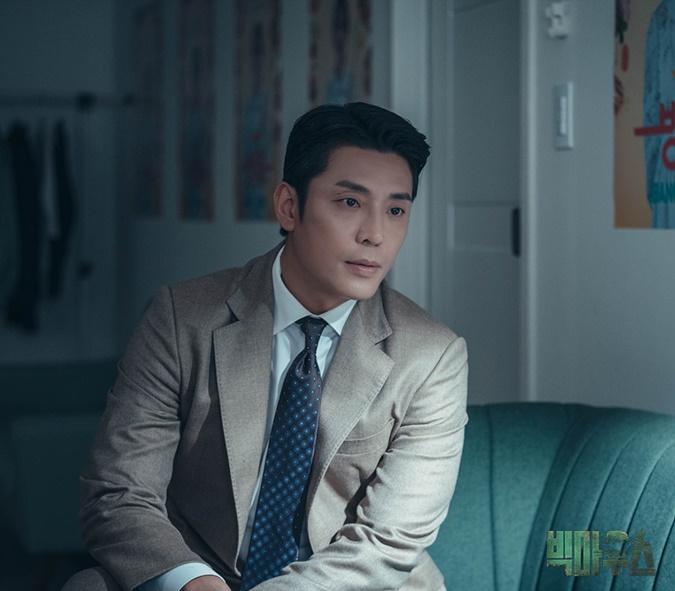 Vì sao phim của Lee Jong Suk và Yoona thu hút?-10