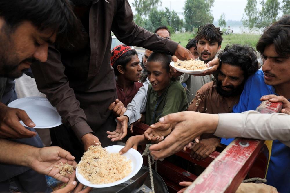 Thảm họa hơn 1.000 người chết khiến Pakistan cầu cứu thế giới-5
