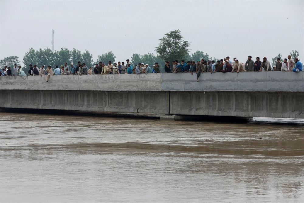 Thảm họa hơn 1.000 người chết khiến Pakistan cầu cứu thế giới-8