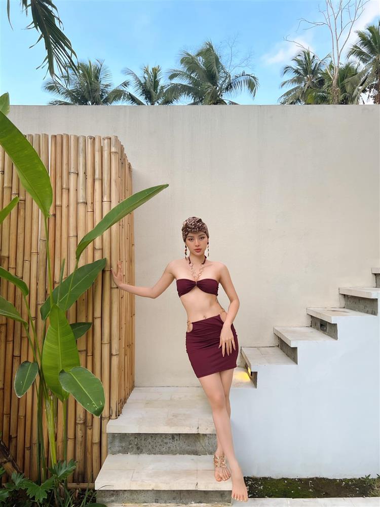 Tin showbiz Việt ngày 28/8: Hà Tăng hiếm hoi diện bikini, vòng 1 lấp ló-8