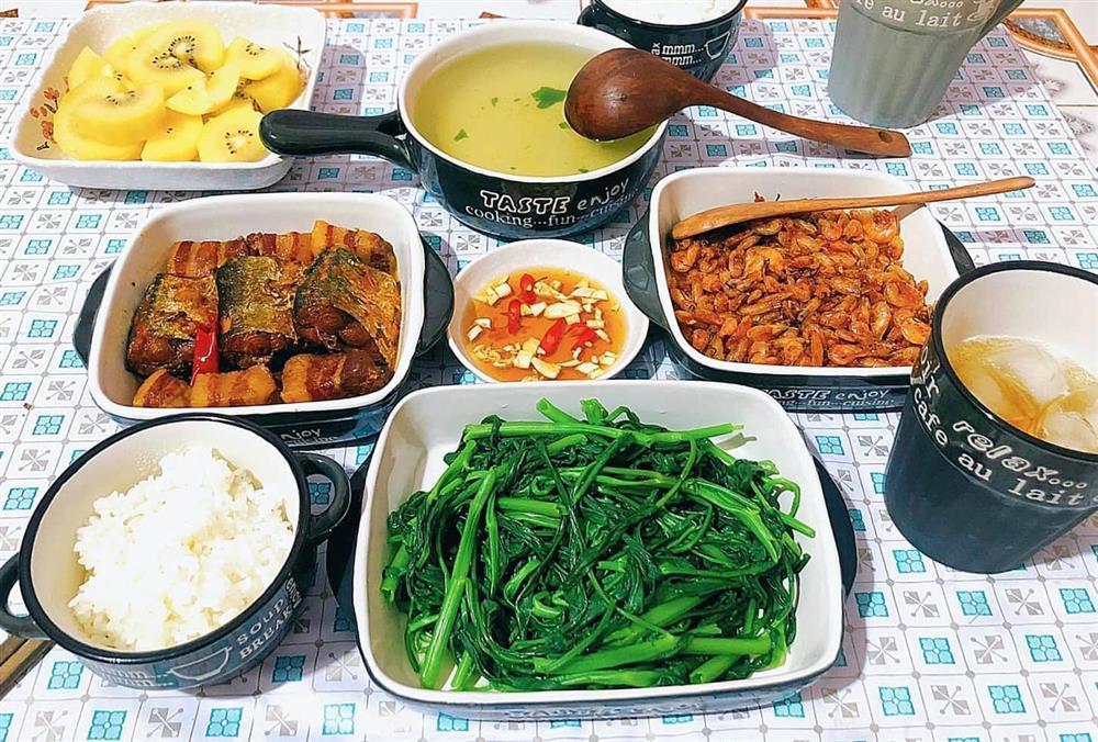 Loạt mâm cơm ngon nuốt lưỡi, bữa nào bữa nấy đầy ụ món ngon-6