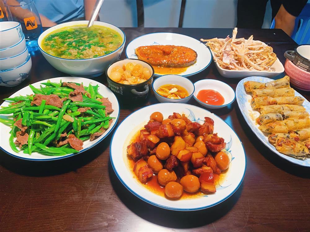 Loạt mâm cơm ngon nuốt lưỡi, bữa nào bữa nấy đầy ụ món ngon-11