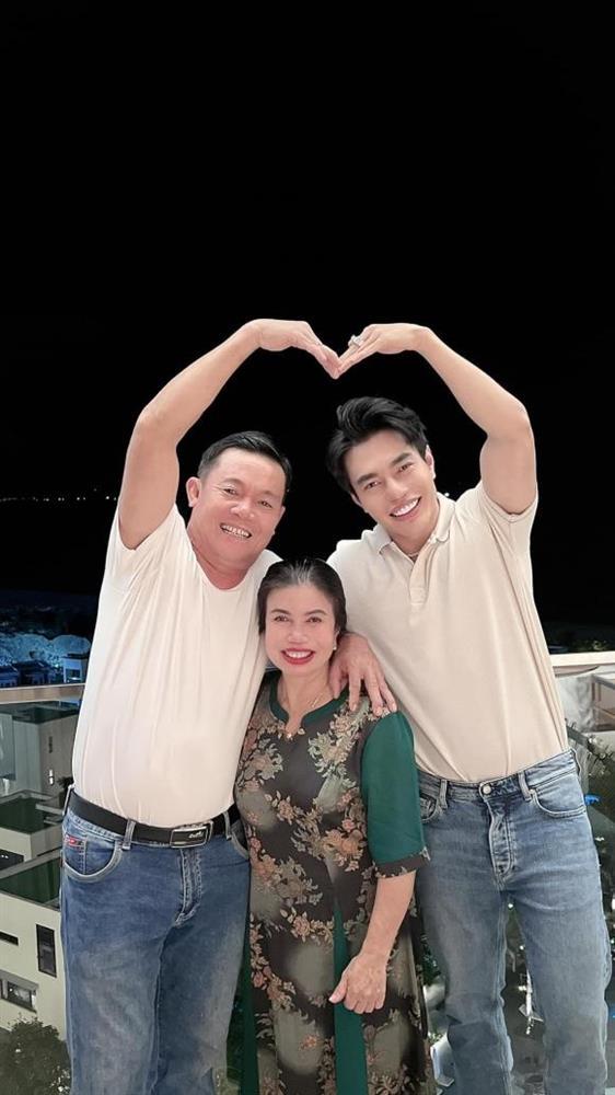 Lê Dương Bảo Lâm bị thắc mắc không quan tâm gia đình vợ-2