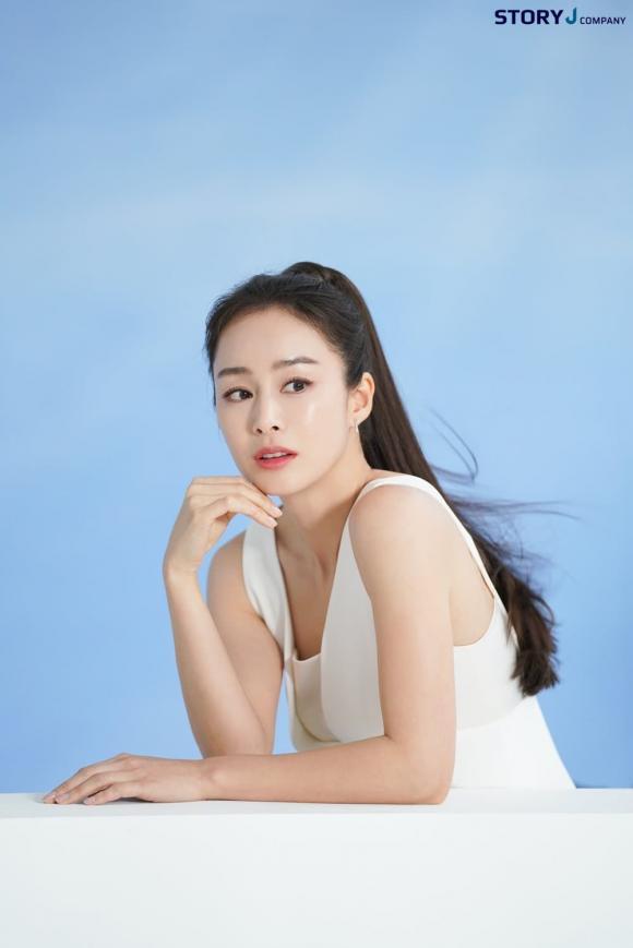 Kim Tae Hee và Jeon Ji Hyun: Diện mạo thời thanh xuân ra sao?-2