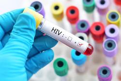 Bị kết luận HIV, thanh niên quyết chí phá đời và cái kết 'ối dồi ôi'