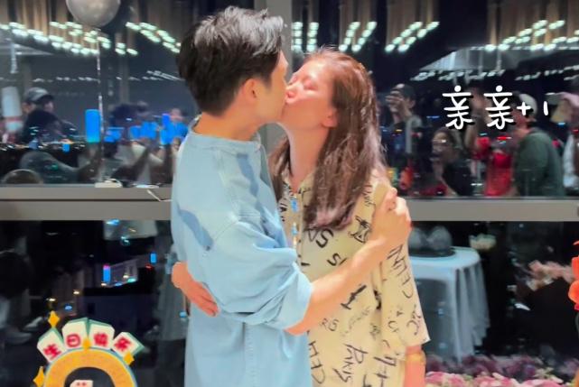 Trương Trí Lâm hôn Viên Vịnh Nghi, hạnh phúc vạn người mơ-3