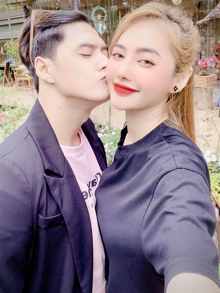 Linh Chi khoe giấy đăng ký kết hôn, nhắc đến nghịch cảnh-4