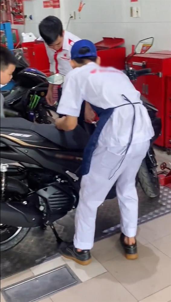 Cậu bé 5 tuổi đã thành thạo 3 ngoại ngữ-4