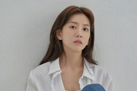Nữ diễn viên Hàn qua đời ở tuổi 27, để lại thư tuyệt mệnh